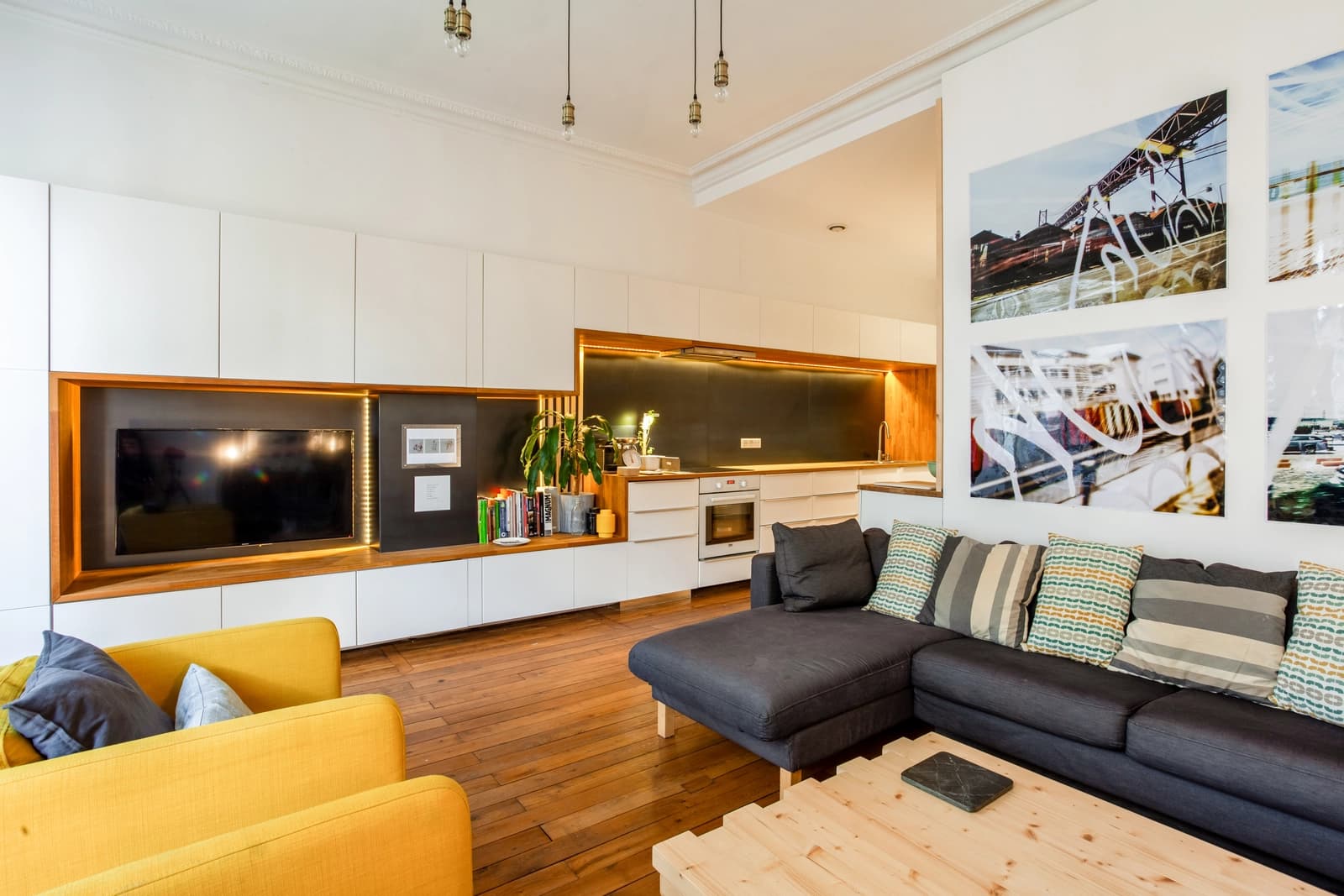 Living room in Superb Haussmanian apartment near the banks of the Rhône River - 1