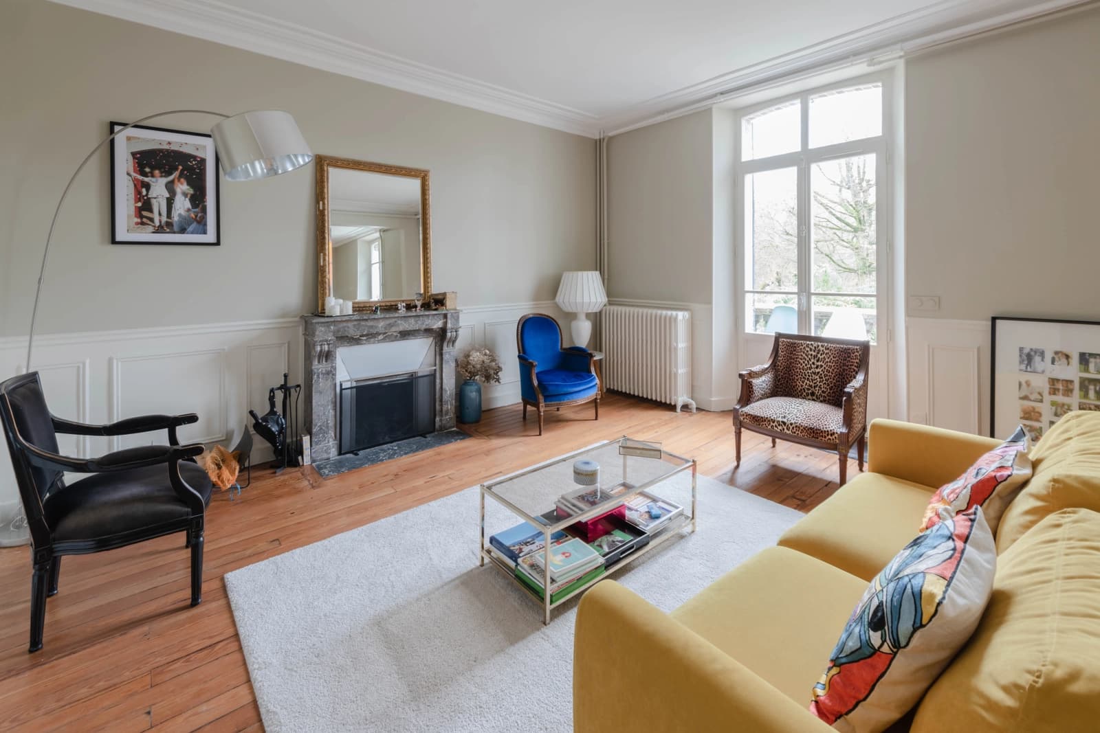 Salon dans Propriété avec vue sur le Loing et ses 5 chambres - 1