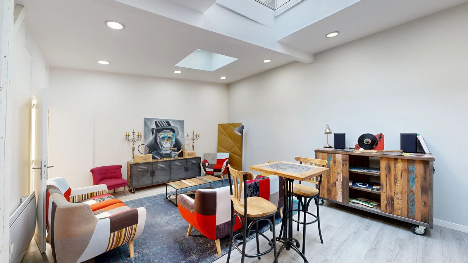 Space Like an apartment - 1