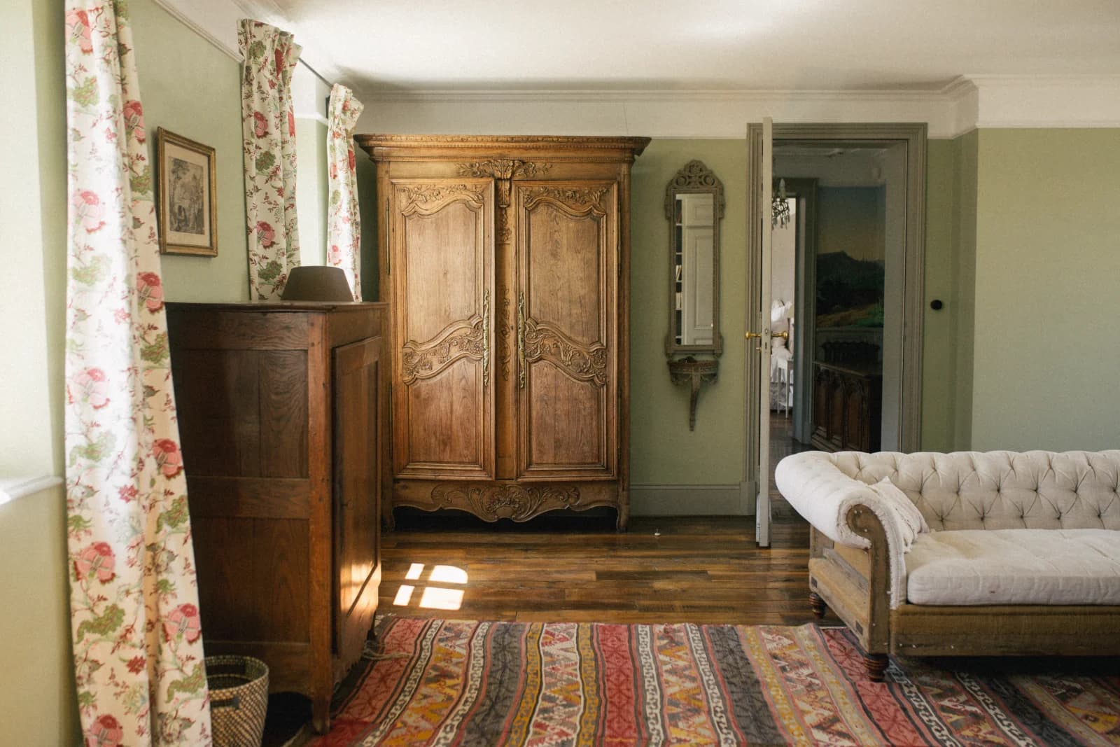 Living room in A 1738 mansion in the heart of Étretat - 1
