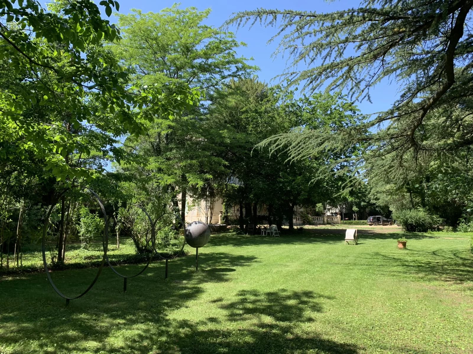 Salle de réunion dans Demeure familiale de charme, un secret bien gardé - 1