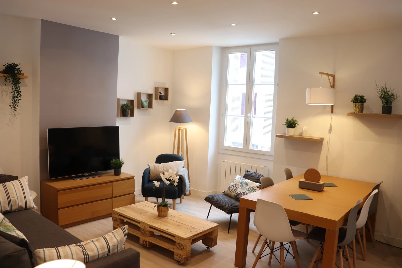 Salon dans Appartement à la fois cosy, chaleureux et très lumineux - 0