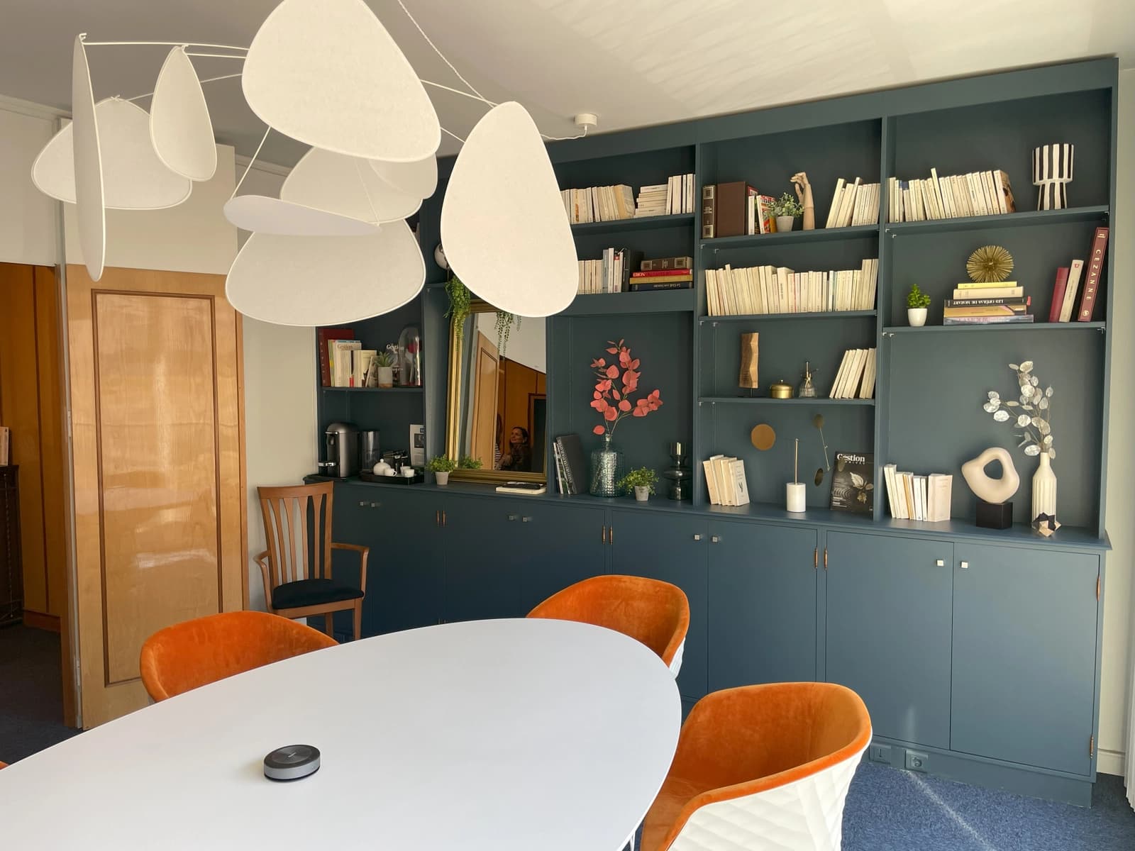 Salle de réunion dans Immersion au centre du mythique St-Germain-des-Prés - 1
