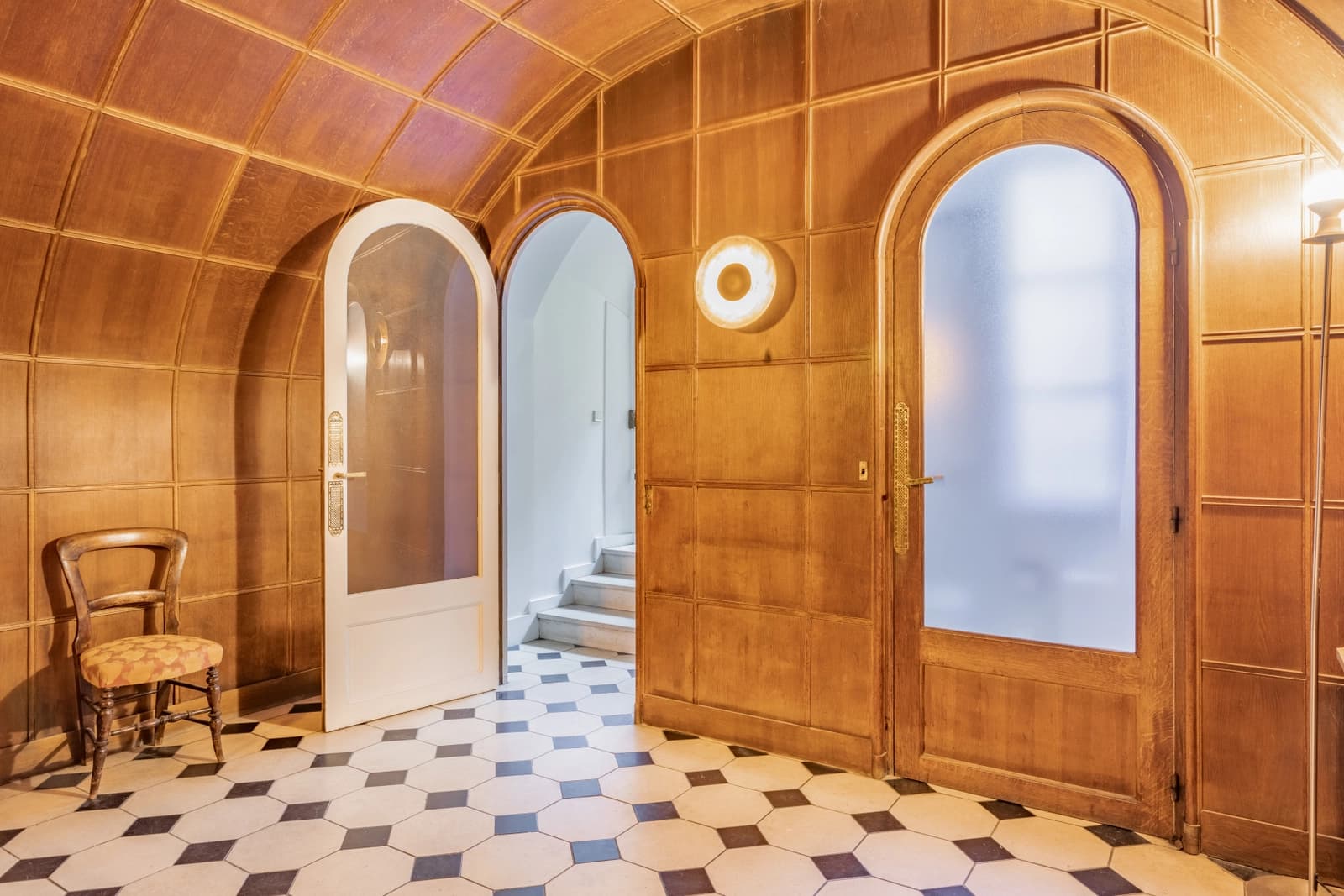 Salle de bain dans Hôtel particulier atypique au charme confidentiel - 1