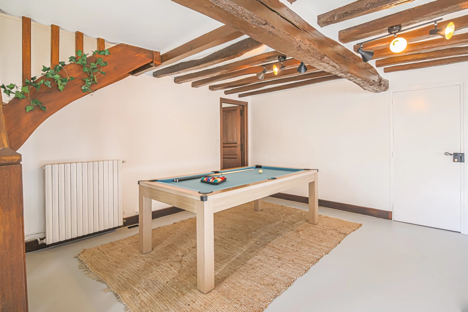 Salle de réunion dans Maison en pleine nature pour des moments de cohésion - 1