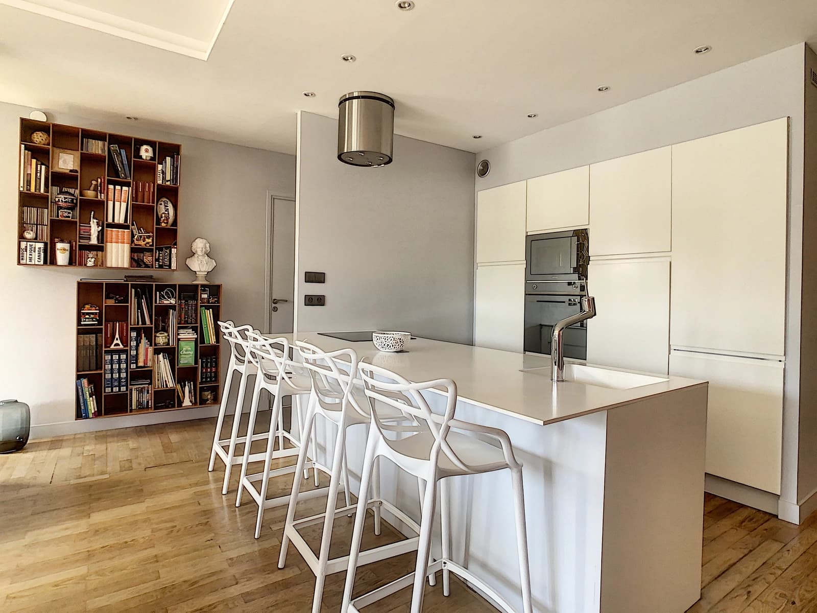 Meeting room in Superb loft in the heart of Brotteaux! - 1