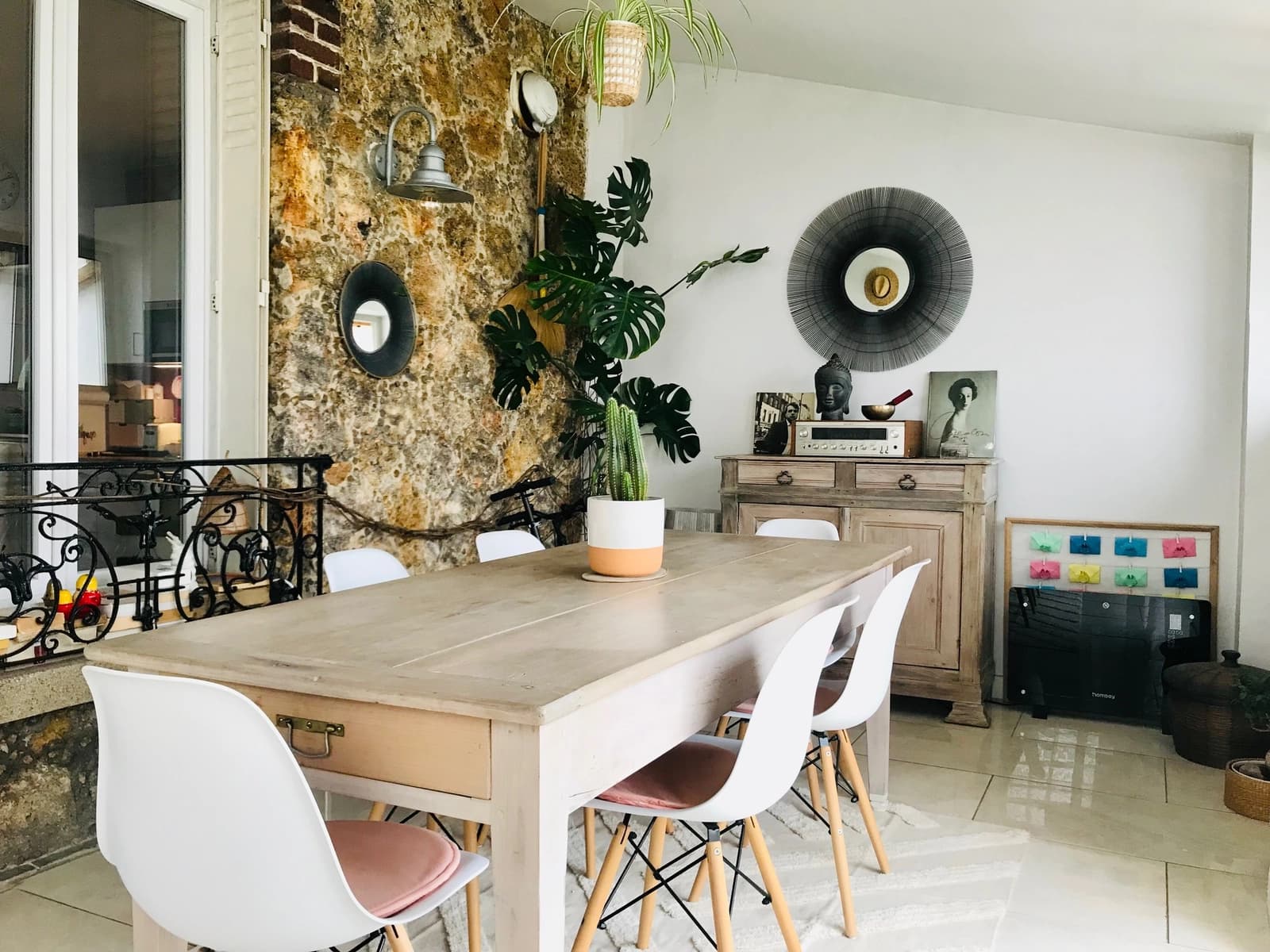 Salle de réunion dans Maison en meulière et son jardin verdoyant - 1