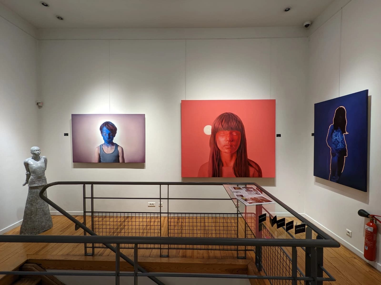 Salon dans Grande galerie d'art en hyper-centre ville - 1