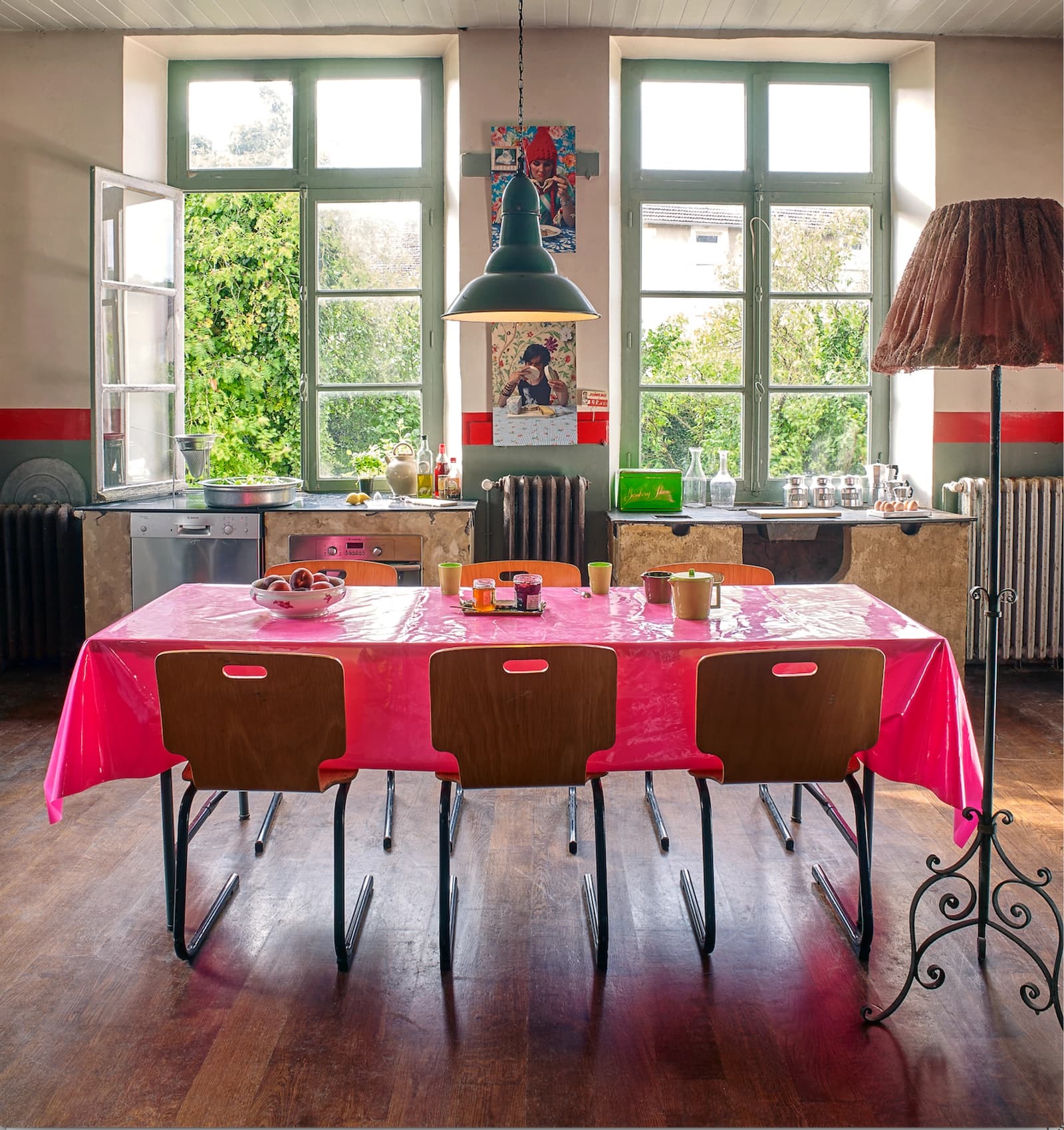 Salle de réunion dans Authentique gentilhommière, un voyage dans le temps - 1
