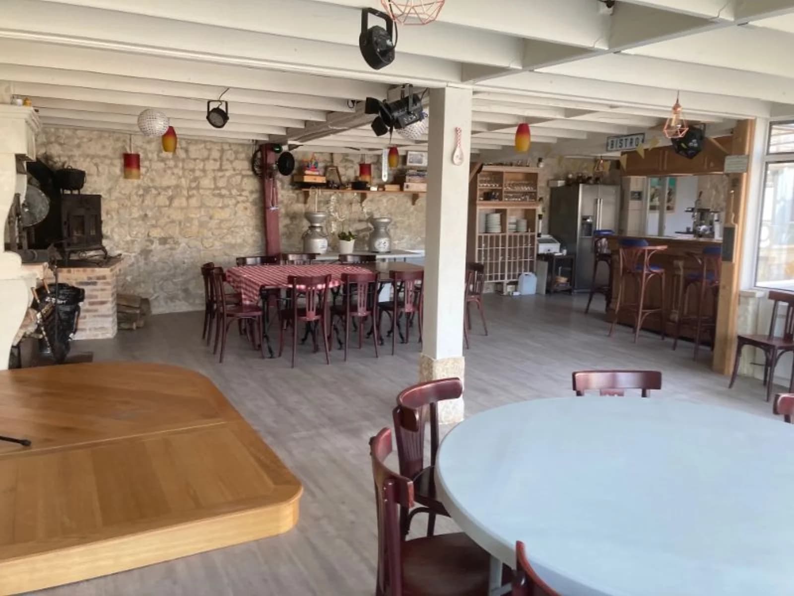 Salle de réunion dans Lieu idéal pour stimuler échanges et réflexions - 1
