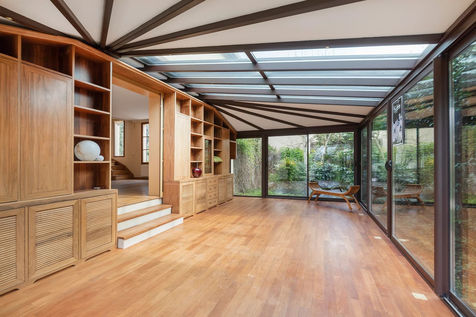 Salle de réunion dans Sublime demeure contemporaine avec sa piscine privée - 0