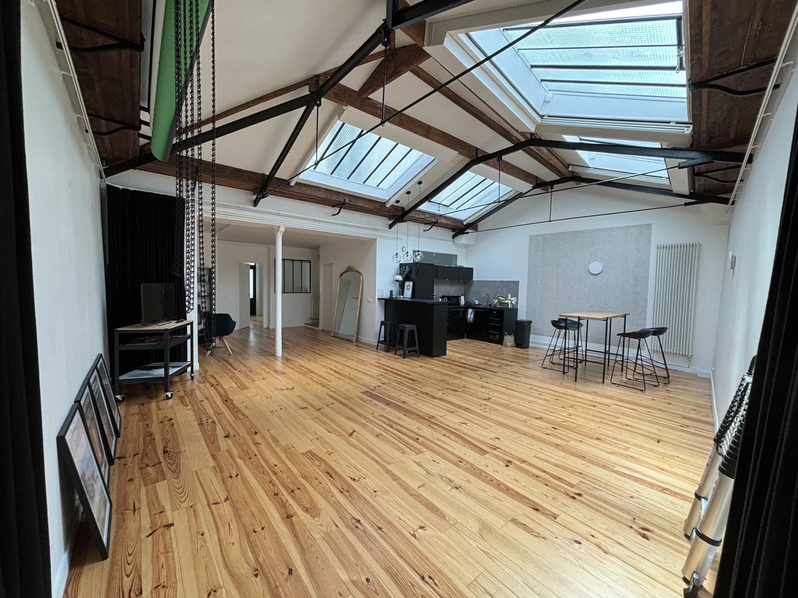 Espace Studio photo et vidéo professionnel en plein Paris - 0