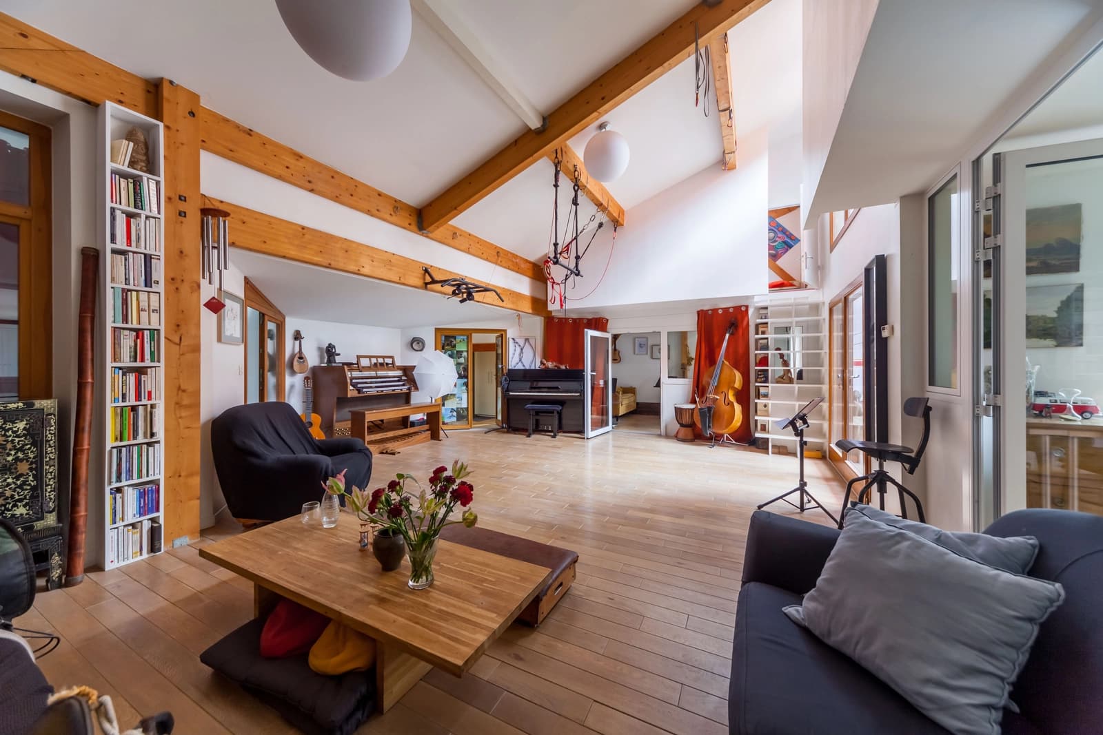 Salon dans Lieu spacieux, calme et d'une grande luminosité ! - 0