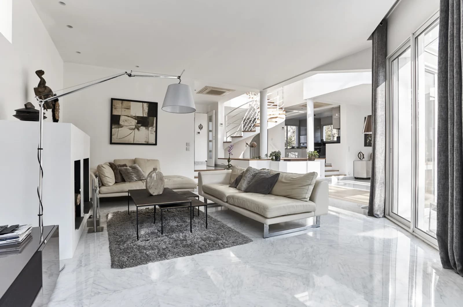 Salon dans Espace atypique et lumineux avec terrasse et jardin privé - 1
