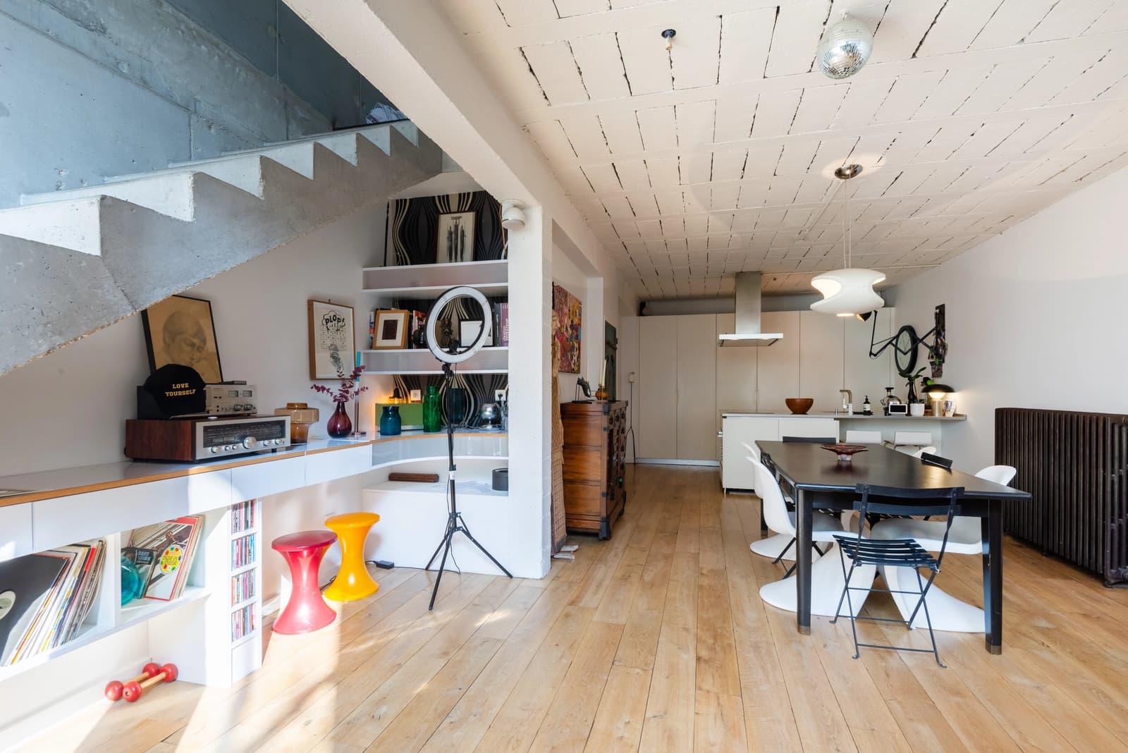 Meeting room in Loft artist studio in Montreuil - 1