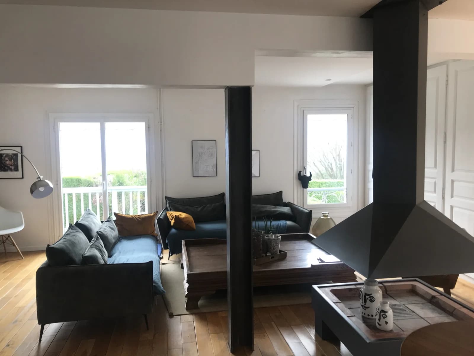 Demeure avec vue lac, terrasse pour des repas en plein air