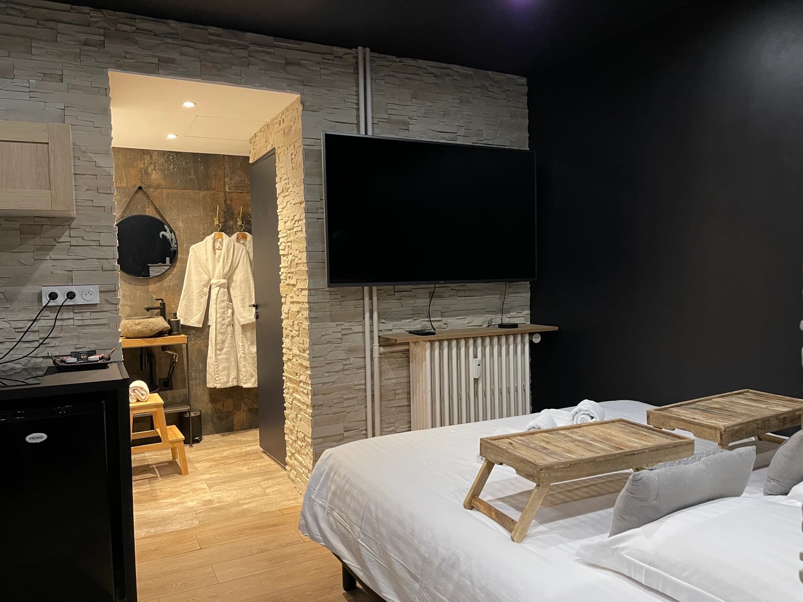 Chambre dans Spa & Love: balnéo, lit Queen Size, cocon romantique - 1
