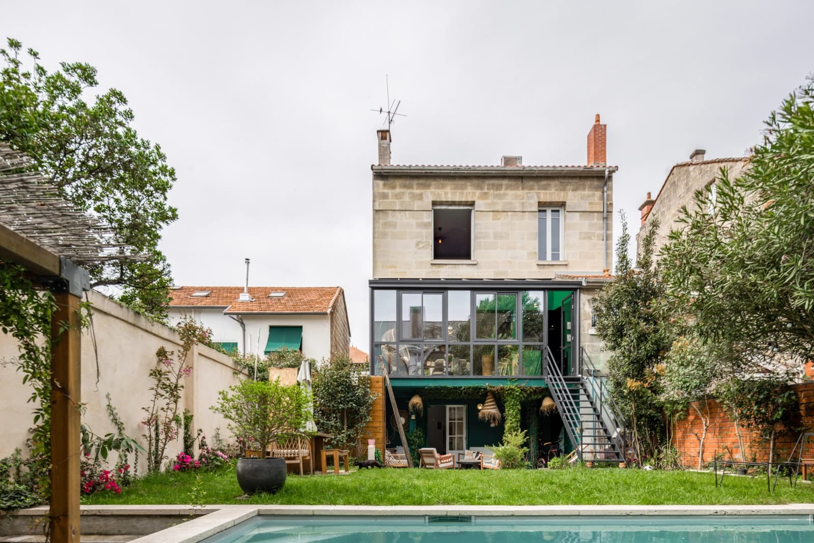 Salle de réunion dans Maison lumineuse au style Art Déco dans le quartier Lescure - 1