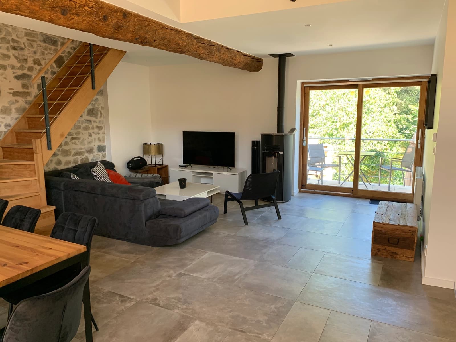 Space Stone house in the Beaujolais - 1