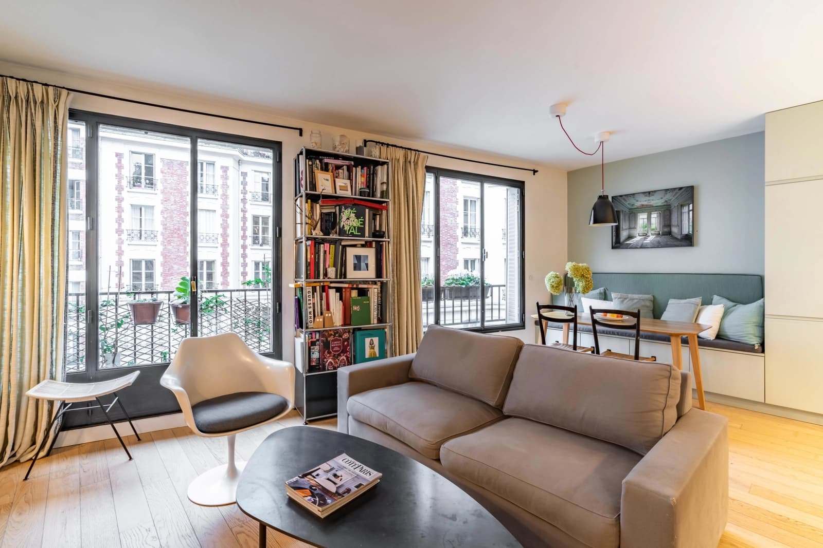 Living room in Very bright and cosy Parisian apartment - 0