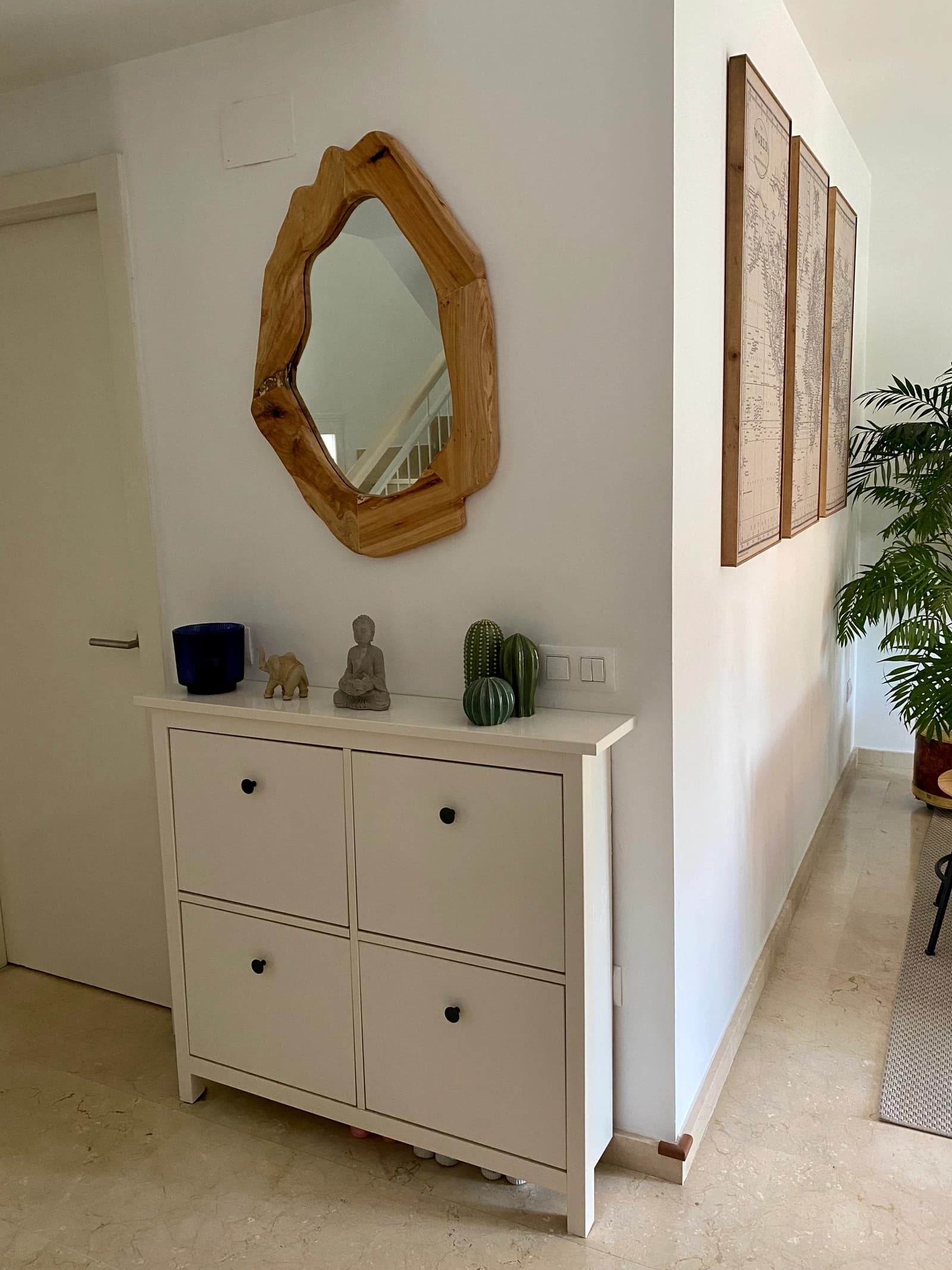 Bathroom in Beautiful living room with garden  - 1