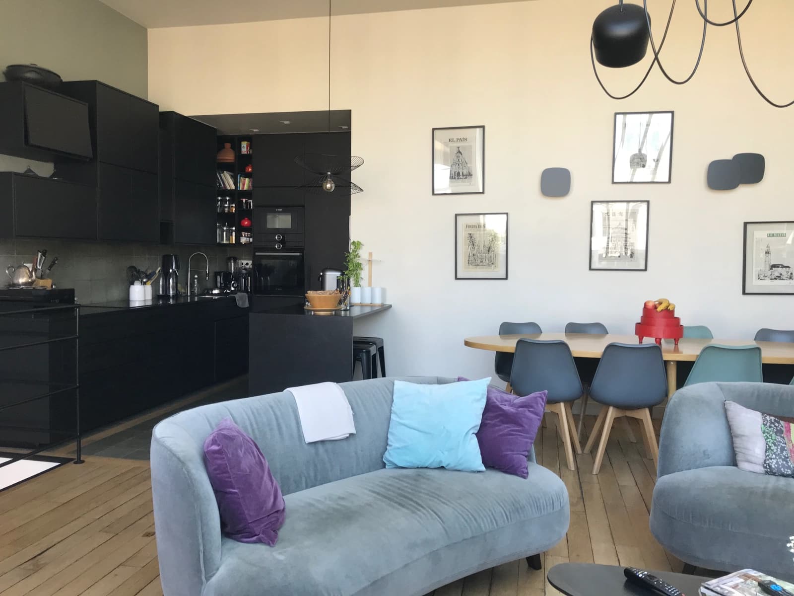 Salon dans Duplex sous verrière avec sa terrasse privative - 1