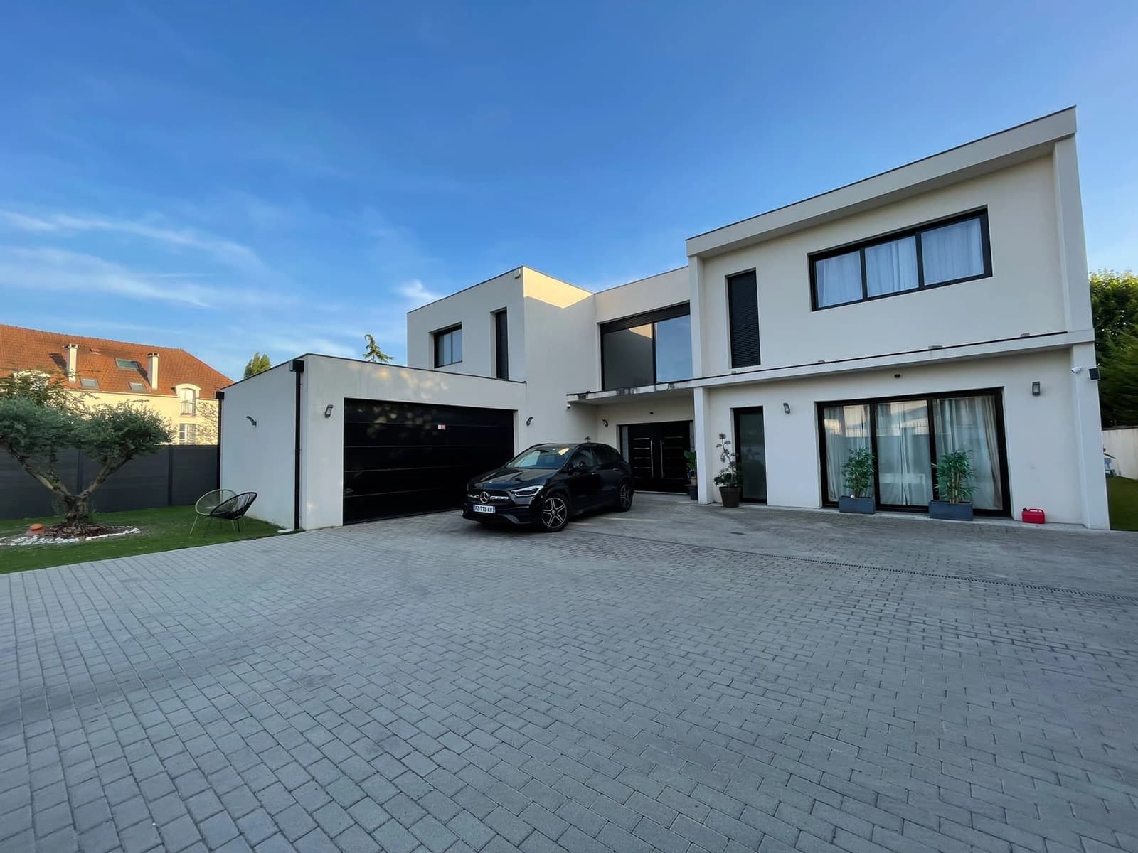 Space MODERN LUXURY ARCHITECT HOUSE - 4