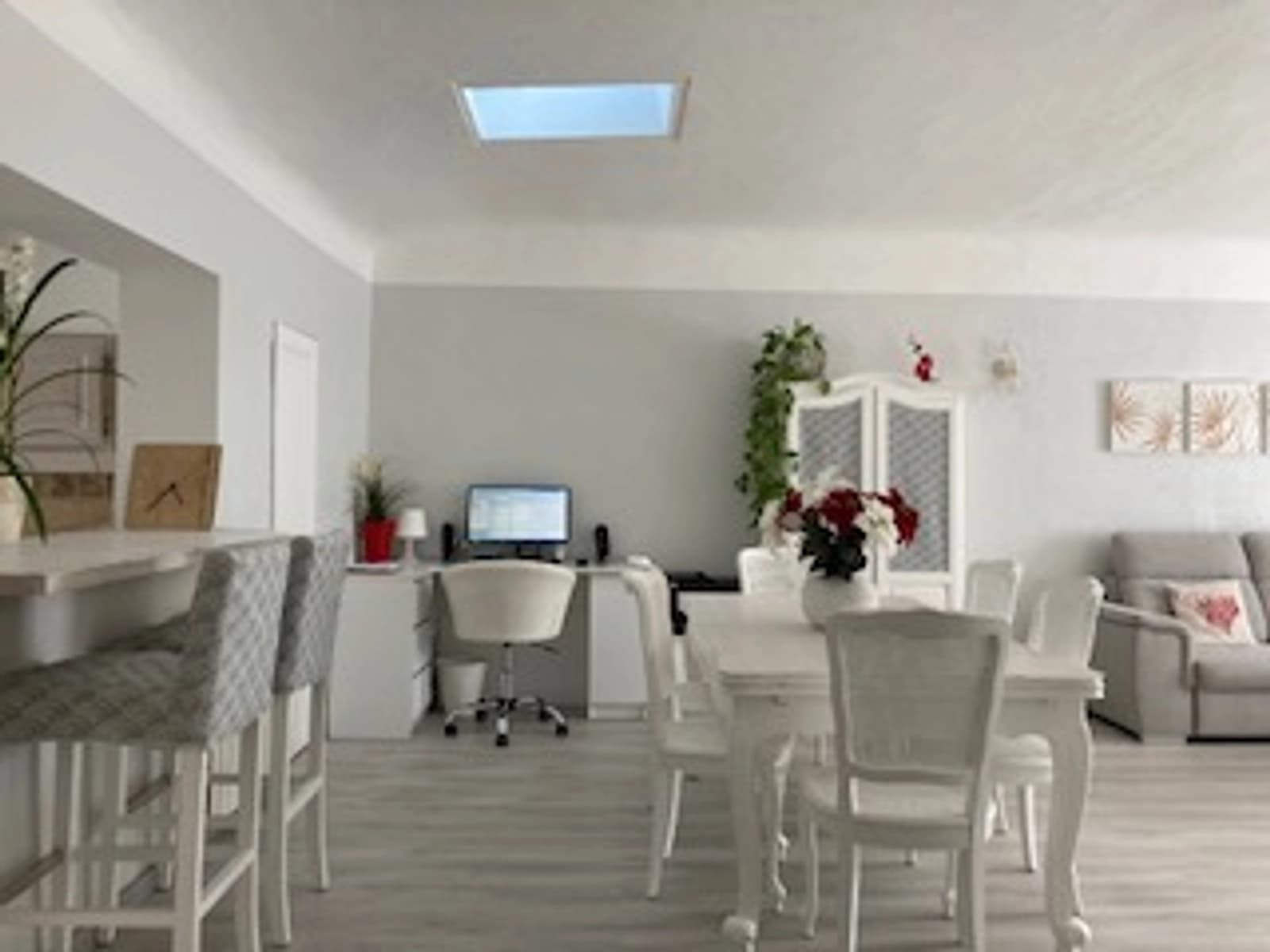 Salle de réunion dans Demeure de charme agrémentée d'un jardin verdoyant - 1