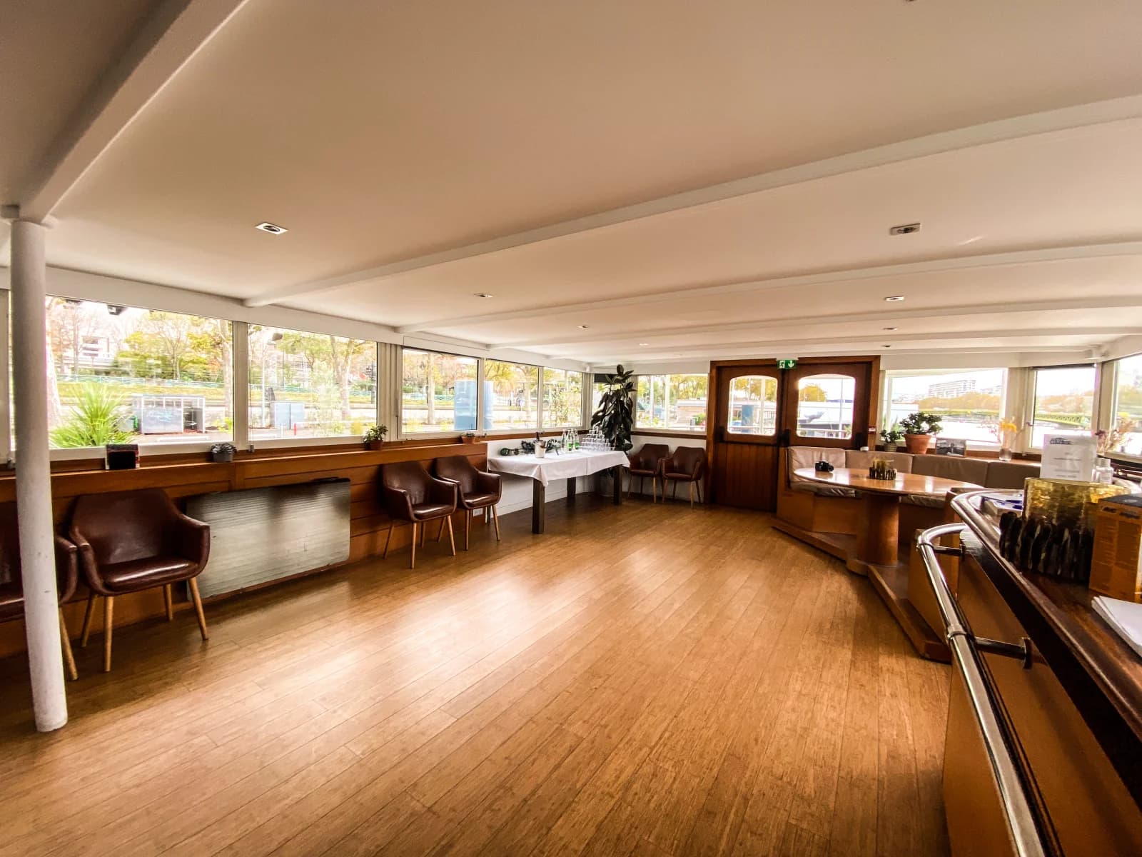 Space Private lounge on board the Thalassa boat - 1
