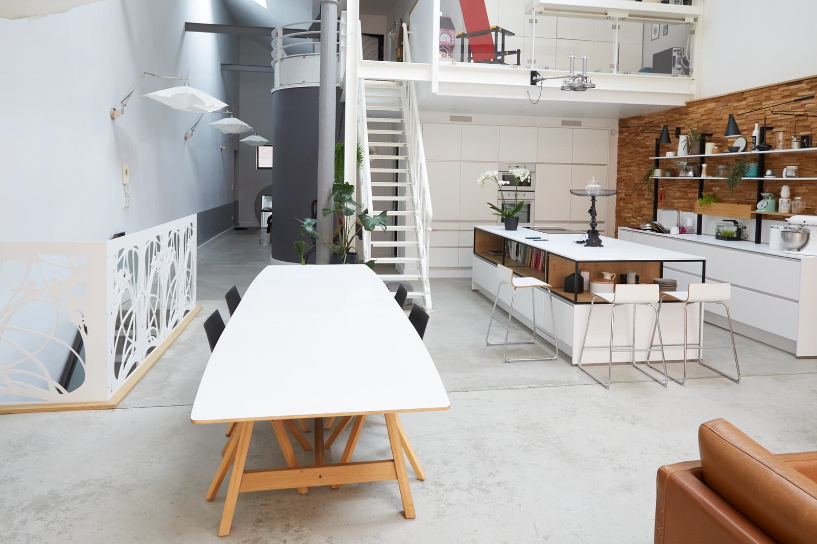 Cuisine dans Espace loft baigné d'une clarté exceptionnelle - 1