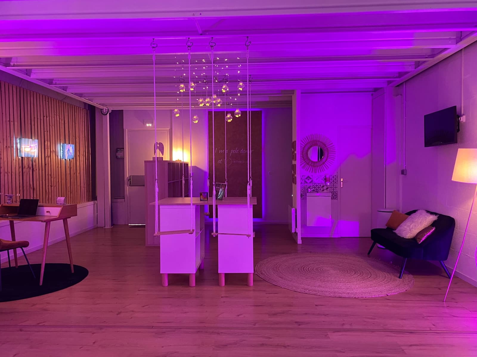 Espace Vaste studio lumineux idéal pour la pratique de la danse - 2