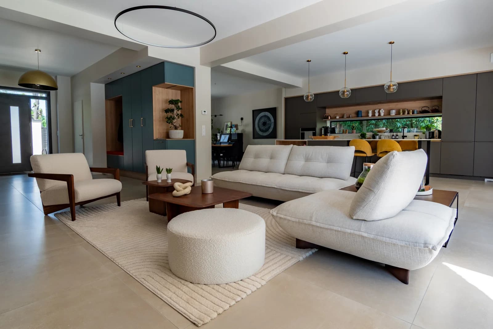 Space Contemporary house with pool - 0