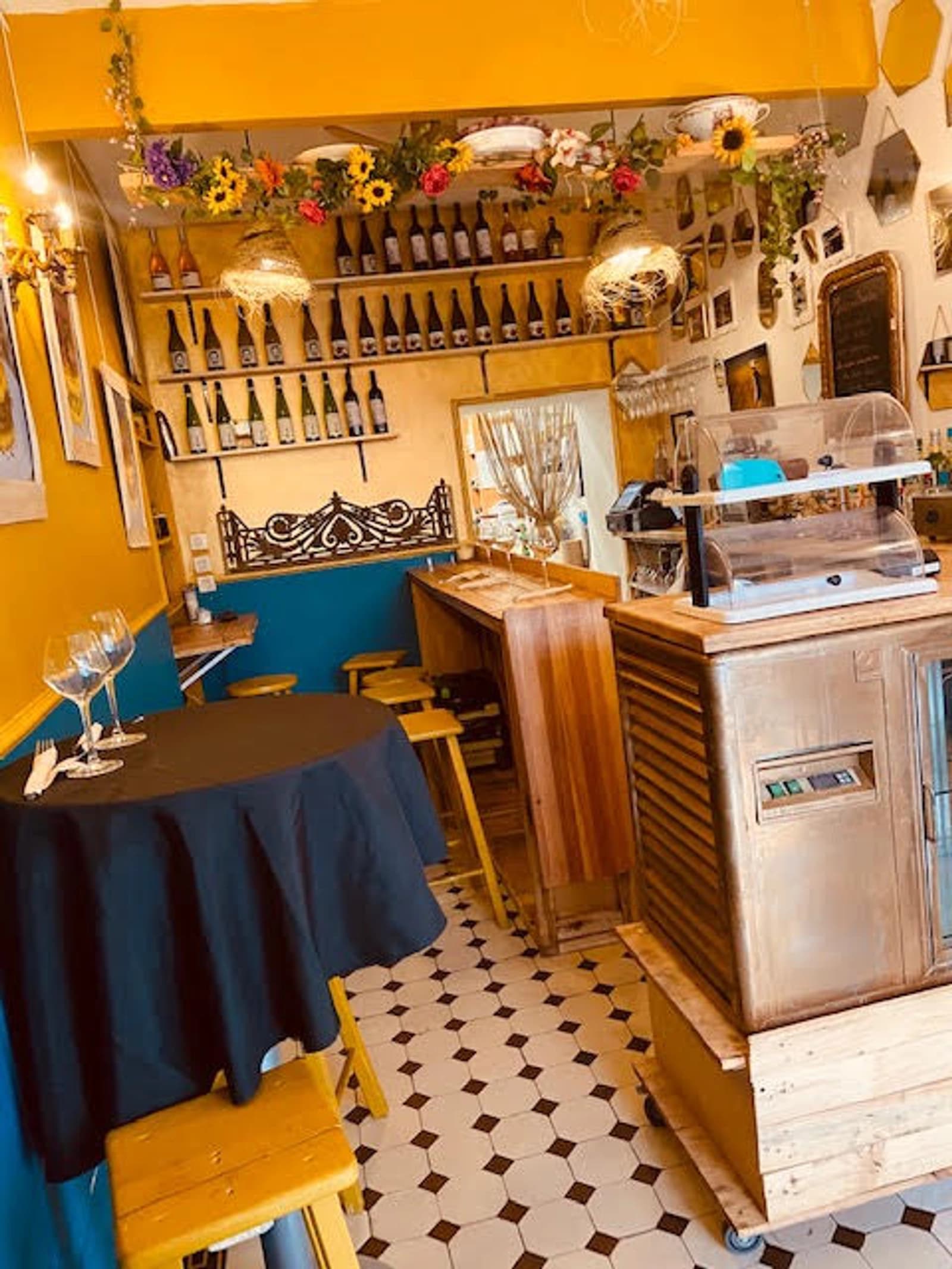 Kitchen in Small, very personal restaurant - 1