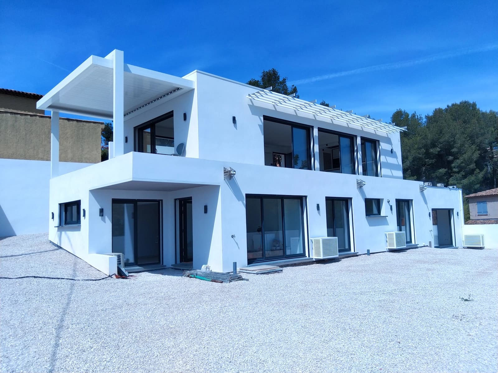 Maison moderne au style californien, luxe et design
