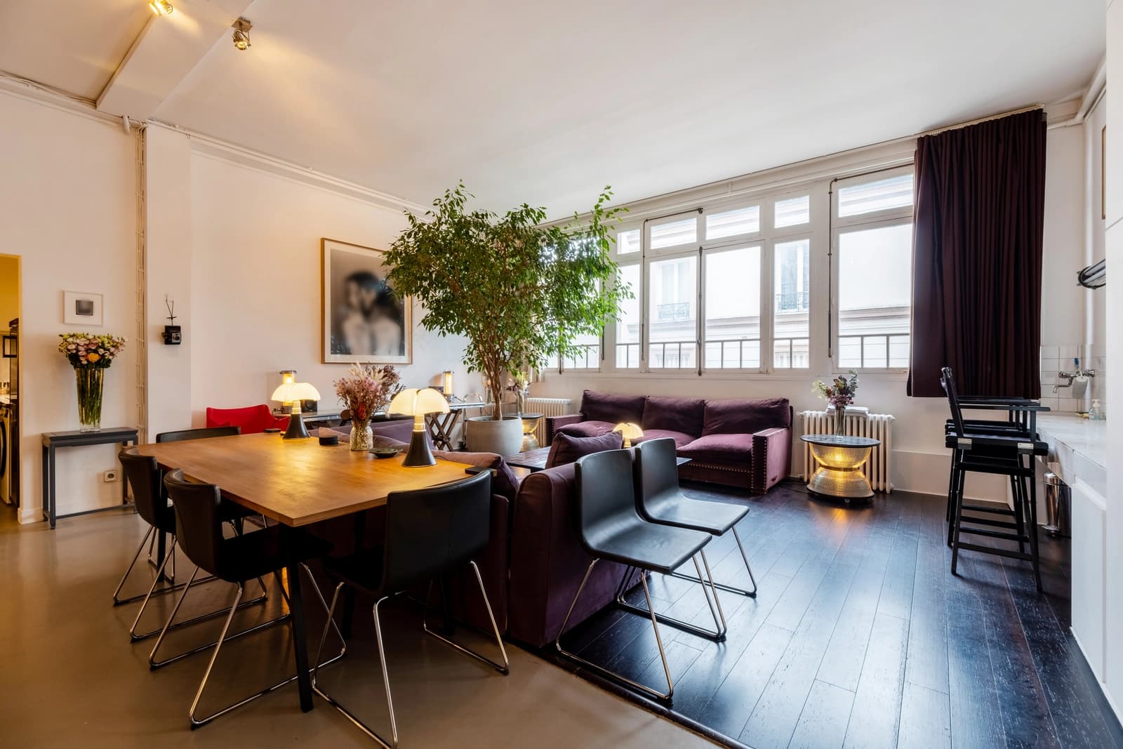 Salle de réunion dans Grand loft parisien baigné de lumière, charme central - 1