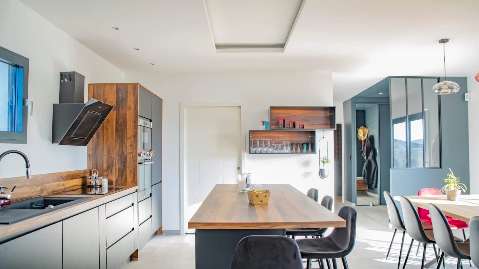 Maison avec jardin verdoyant aux proches alentours de Lyon