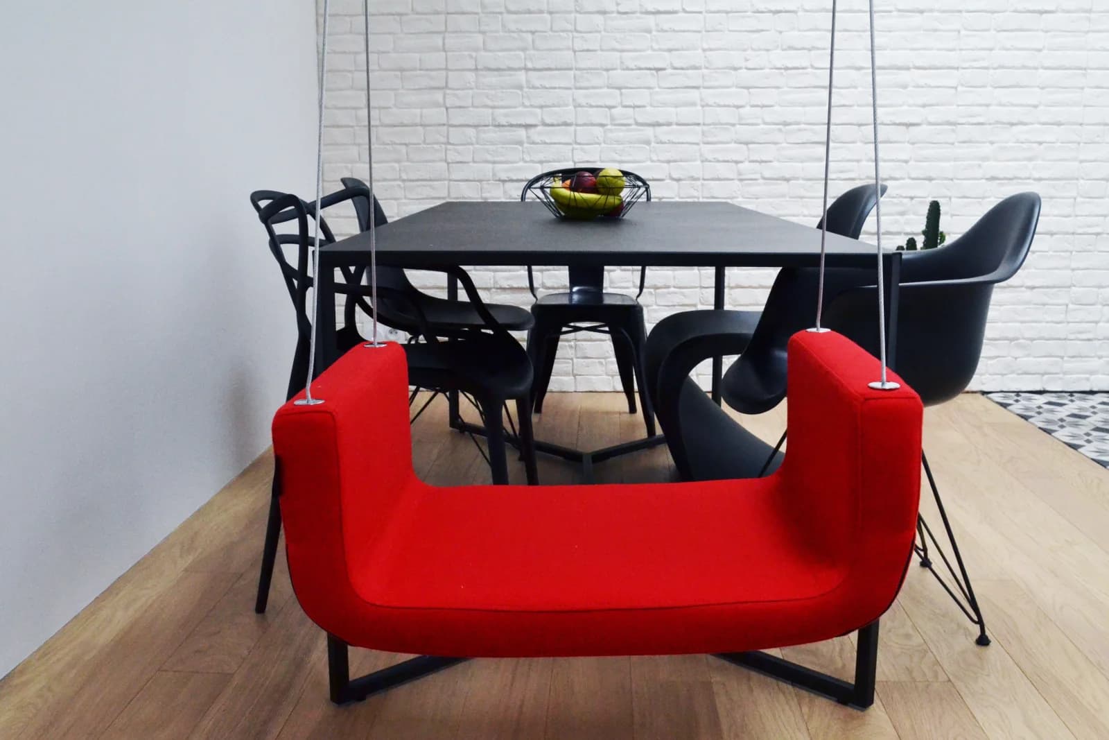 Salle de réunion dans Appartement au design minimaliste avec sa petite terrasse - 1