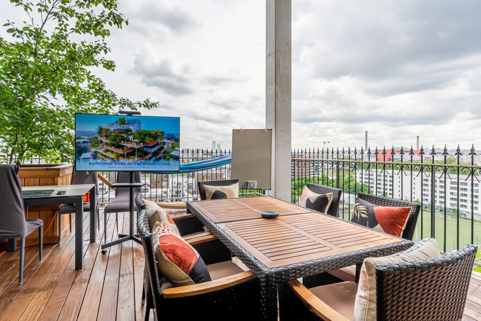 Espace Terrasse avec vue Montmartre - 2