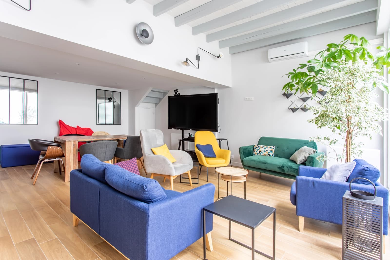 Living room in Character house near Gare de Lyon - A calm and inspiring setting for your meetings, seminars and business events - 1
