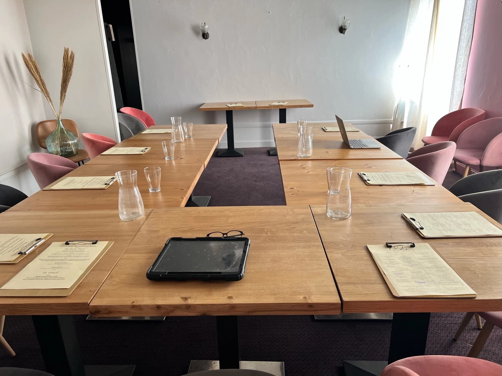 Meeting room in Workspace with panoramic view - 1