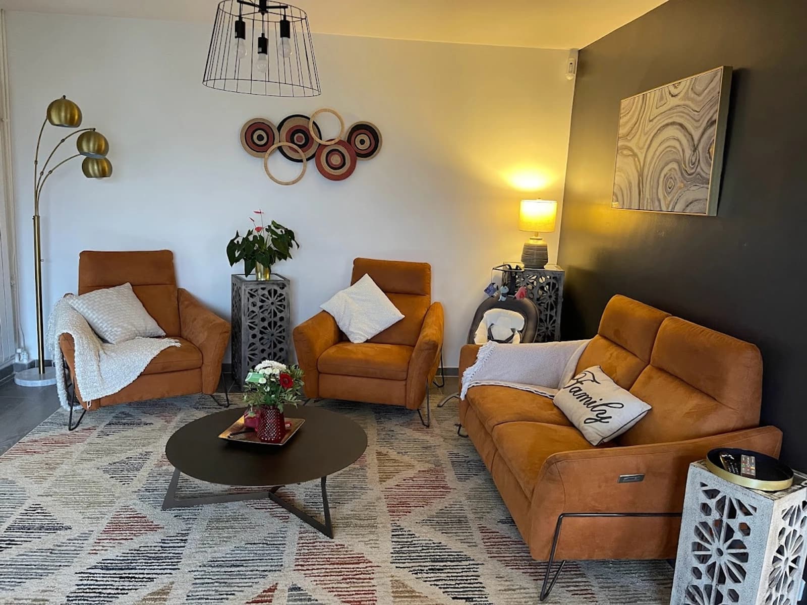 Salon dans Villa avec piscine couverte pour des moments de détente - 1
