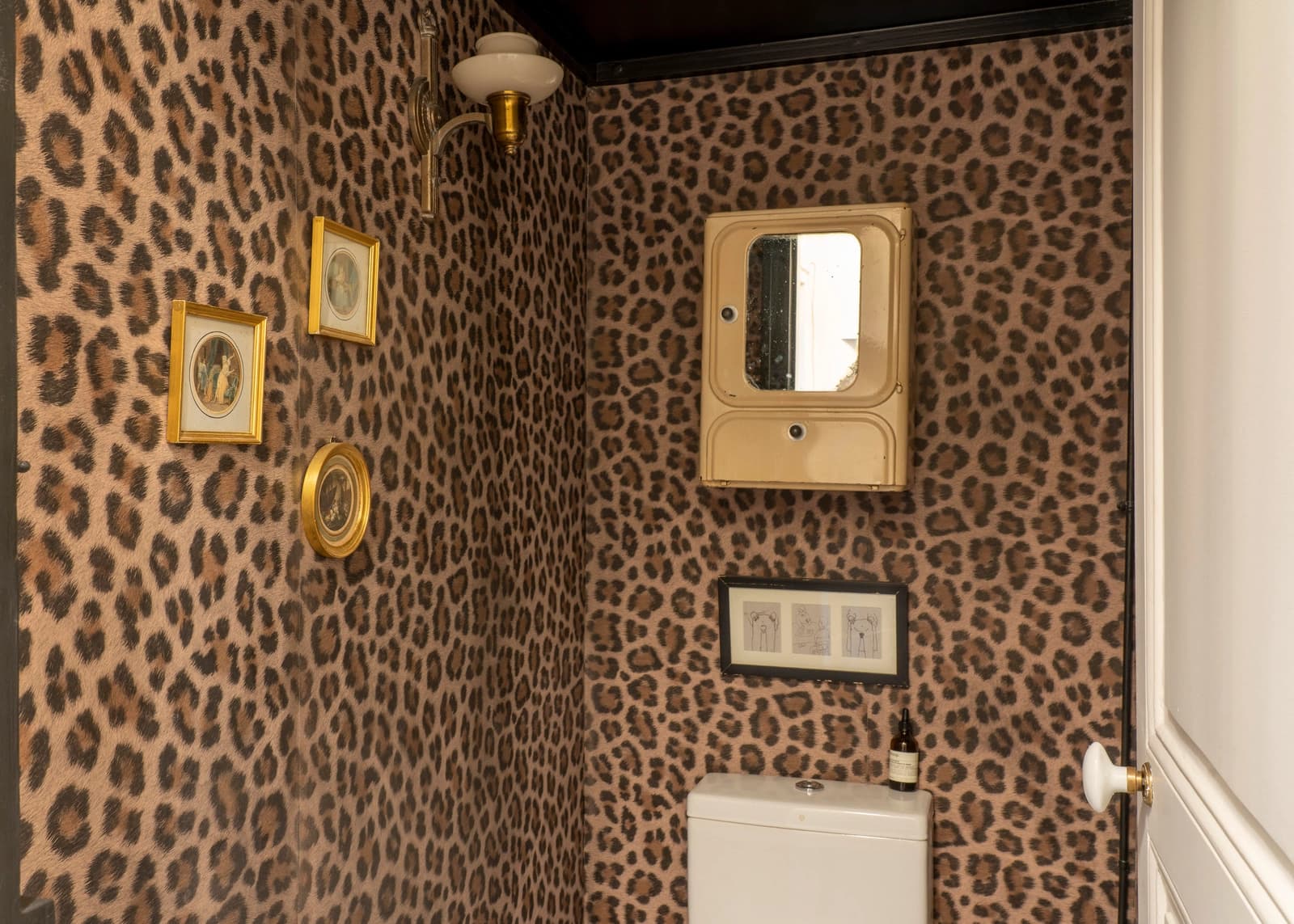Space Charming, authentic Parisian apartment - 4