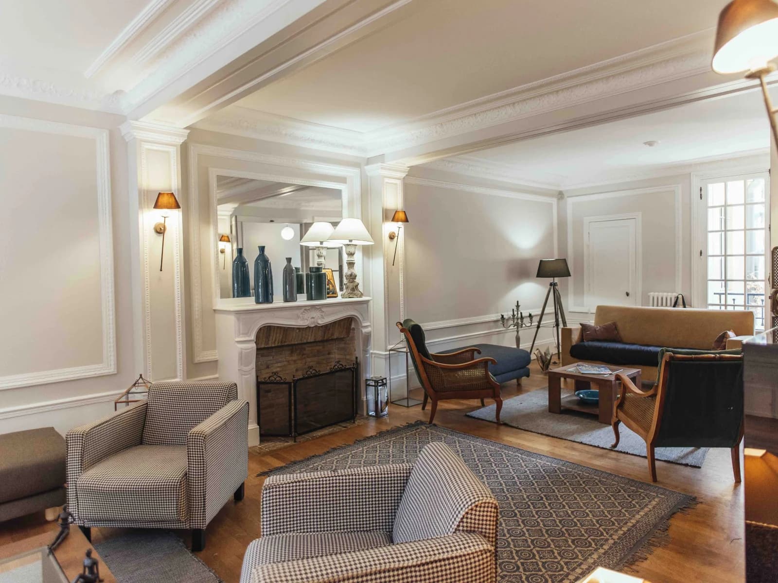 Salon dans Maison avec jardin au sud-ouest de Paris (Magenta) - 1