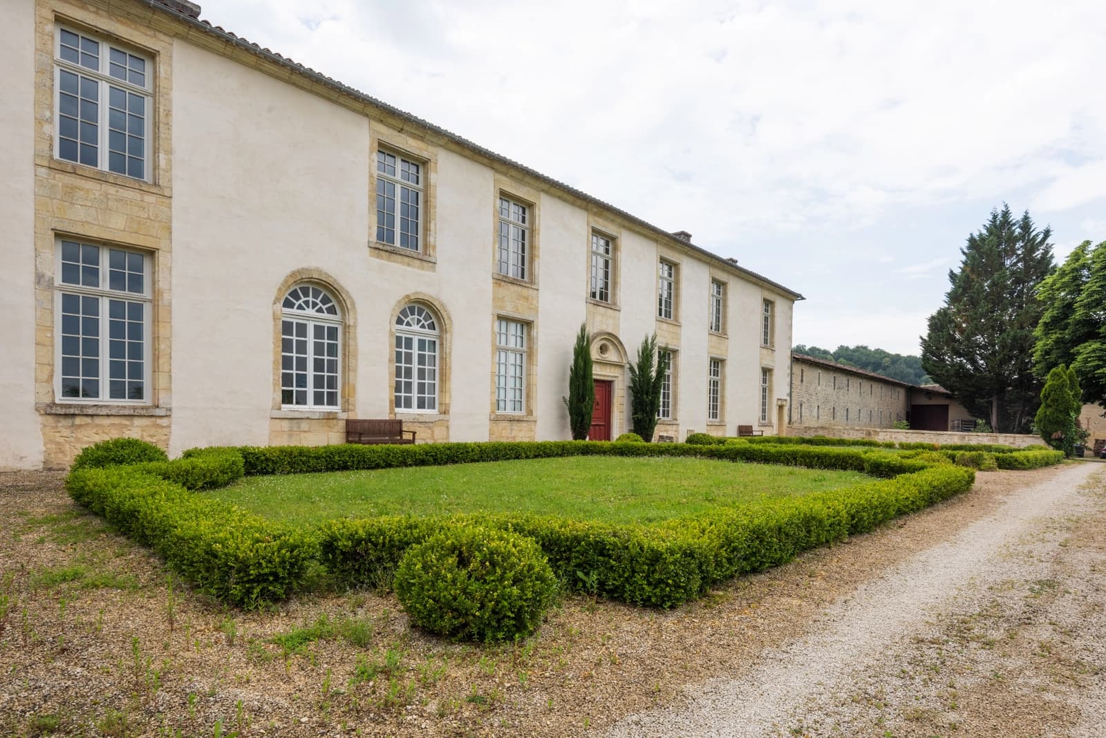 Salle de réunion dans Domaine viticole avec son château historique du XIIe - 1