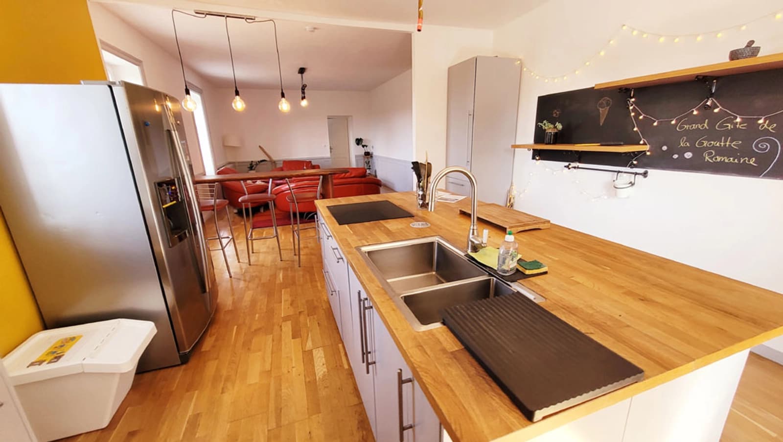 Espace Grand gîte avec jacuzzi à 1h de Lyon - 1