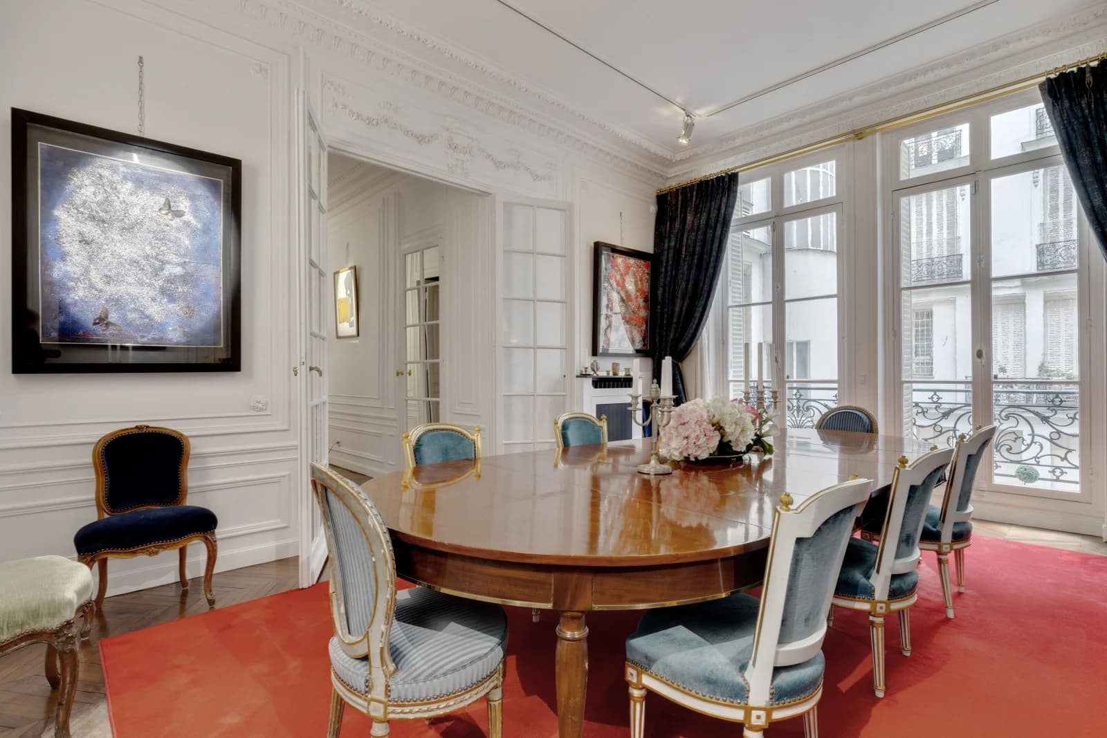 Salle de réunion dans Appartement haussmannien au cachet parisien préservé - 1
