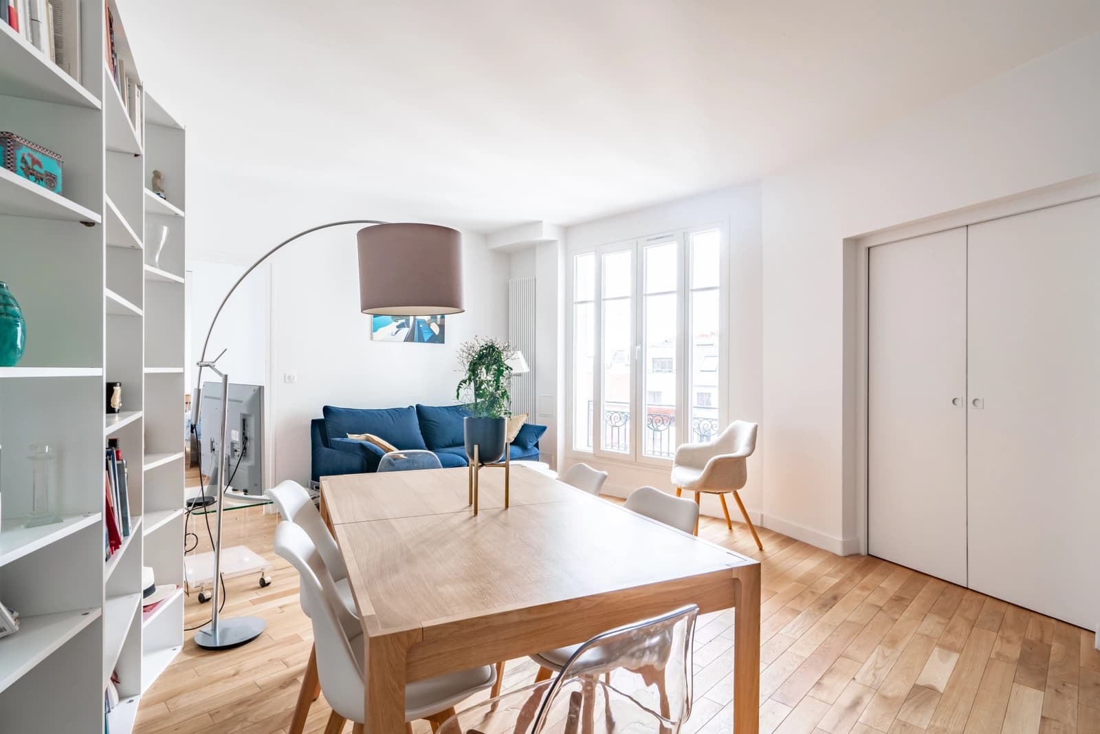 Salle de réunion dans Appartement Arts Déco, une élégance intemporelle - 1