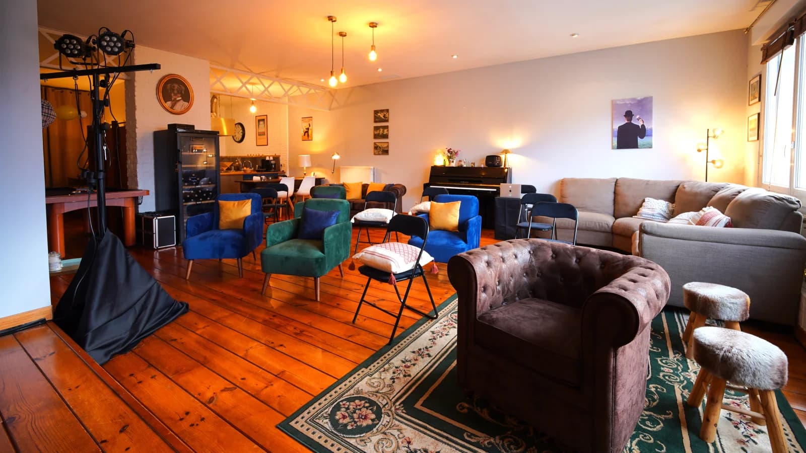     Vivez l'originalité : Appartement chaleureux dont espace scénique équipé de 15 m²