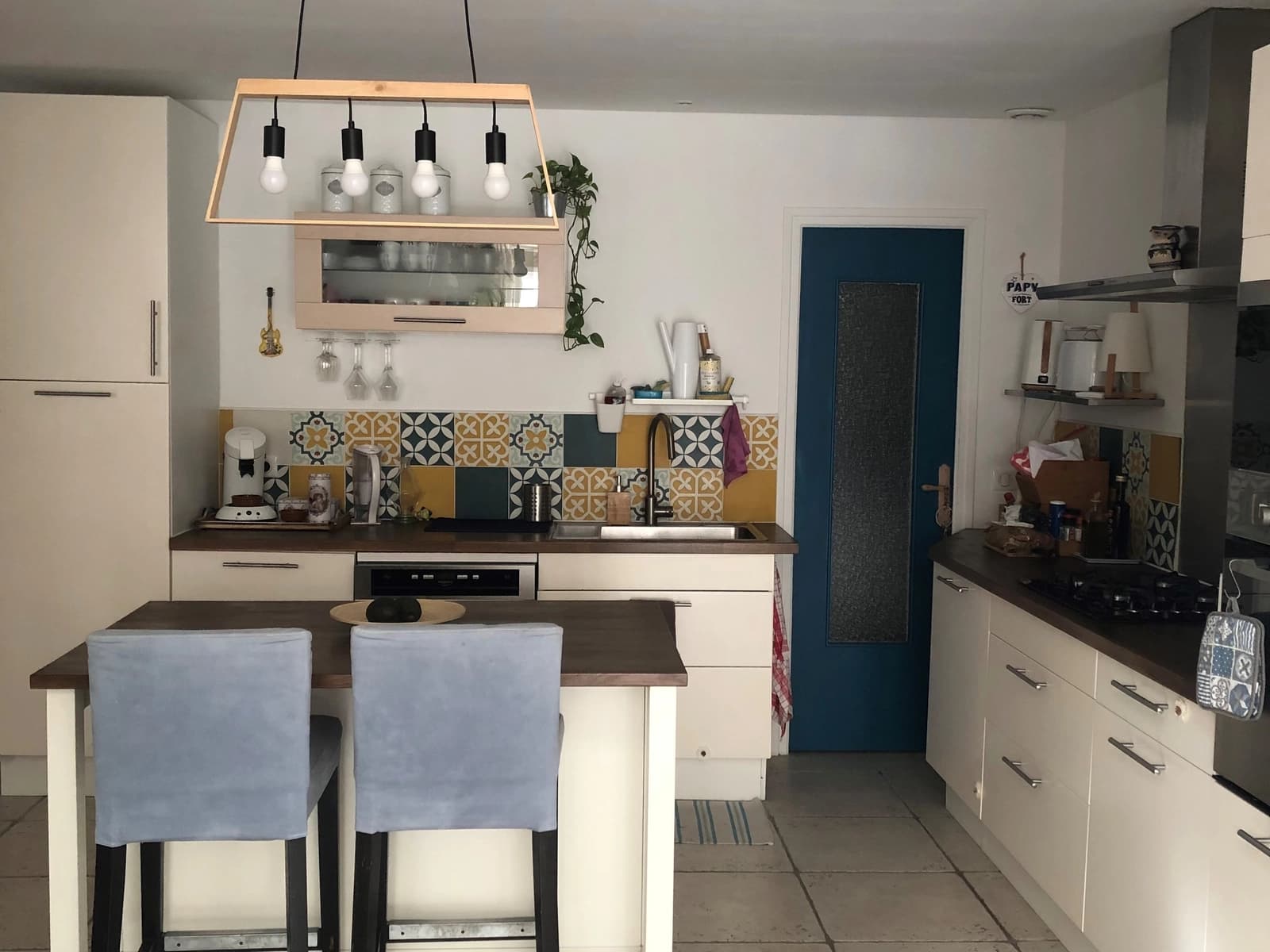 Cuisine dans Demeure citadine à l'atmosphère douce et accueillante - 1