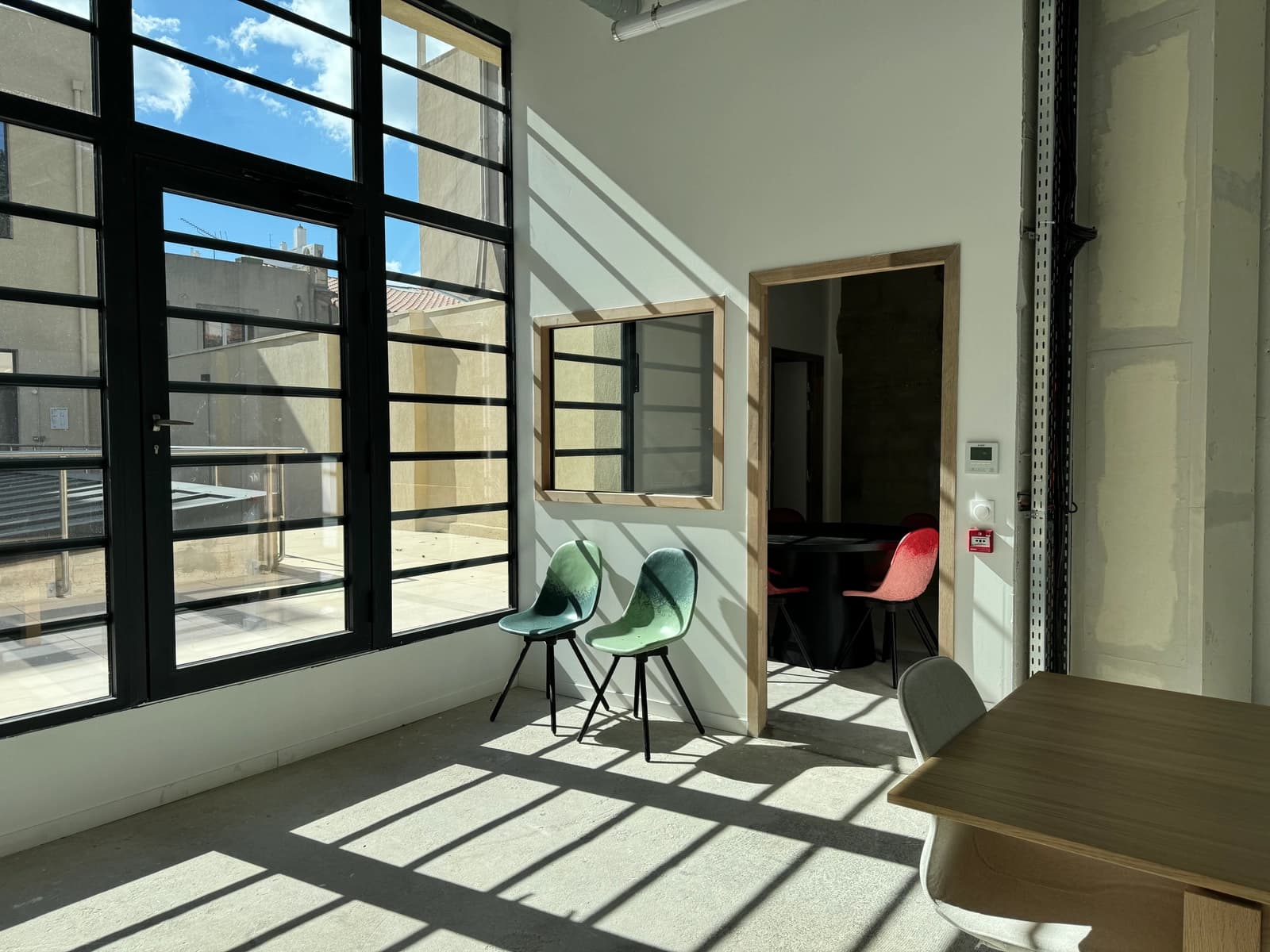 Space Atypical office + terrace in the heart of Endoume - 3